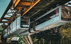 Foto des Monats März03 2025 Slider_Schwebebahnen an der Kluse