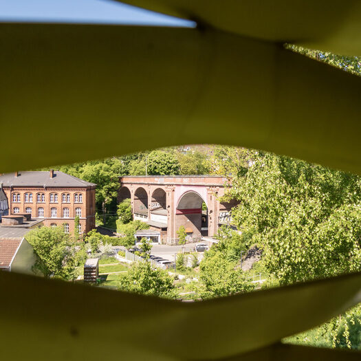 Blick aus dem BOB Campus auf die umliegenden Gebäude und Nordbahntrasse