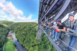 Blick auf die Wupper und Haus Müngsten